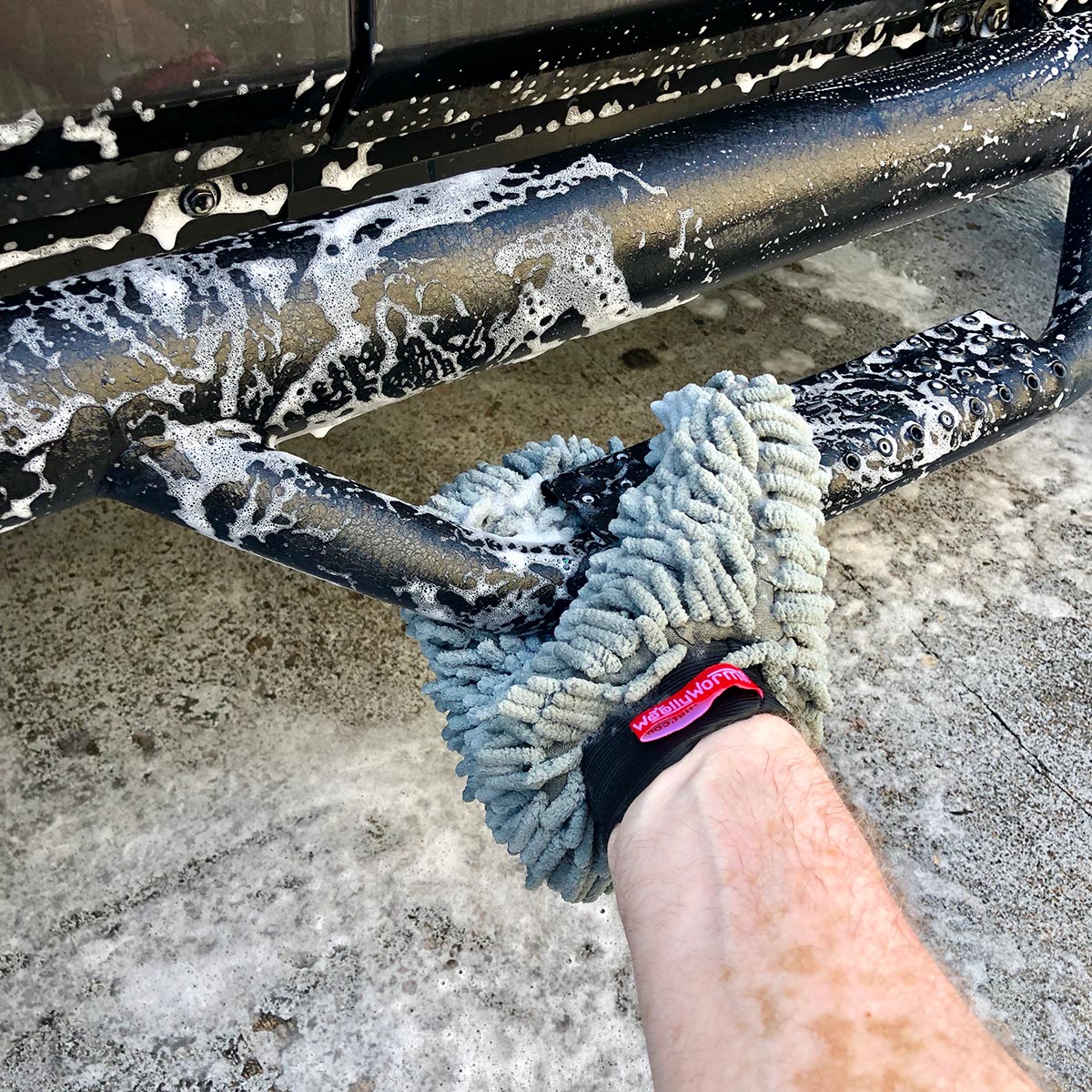 WOWmitt® Wash Mitt - The First & Only Multi-Patented Wash Mitt With A Secret Weapon - The Scrubfinger! ONLY $7.98 Each For 2+ Or $9.97 for One!