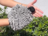 WOWmitt® Wash Mitt - The First & Only Multi-Patented Wash Mitt With A Secret Weapon - The Scrubfinger! ONLY $7.98 Each For 2+ Or $9.97 for One!